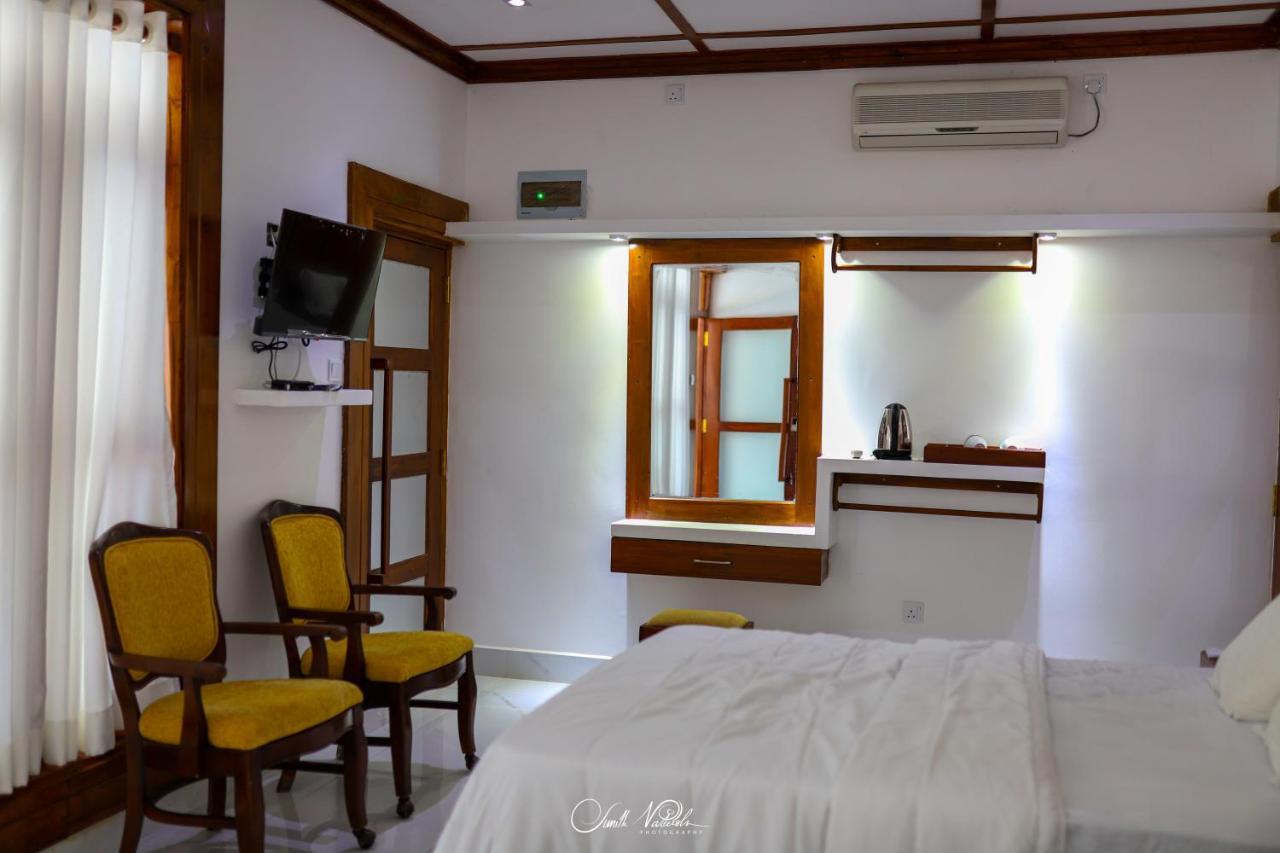 Ceylonta Beach Resort And Spa Hambantota Exterior photo