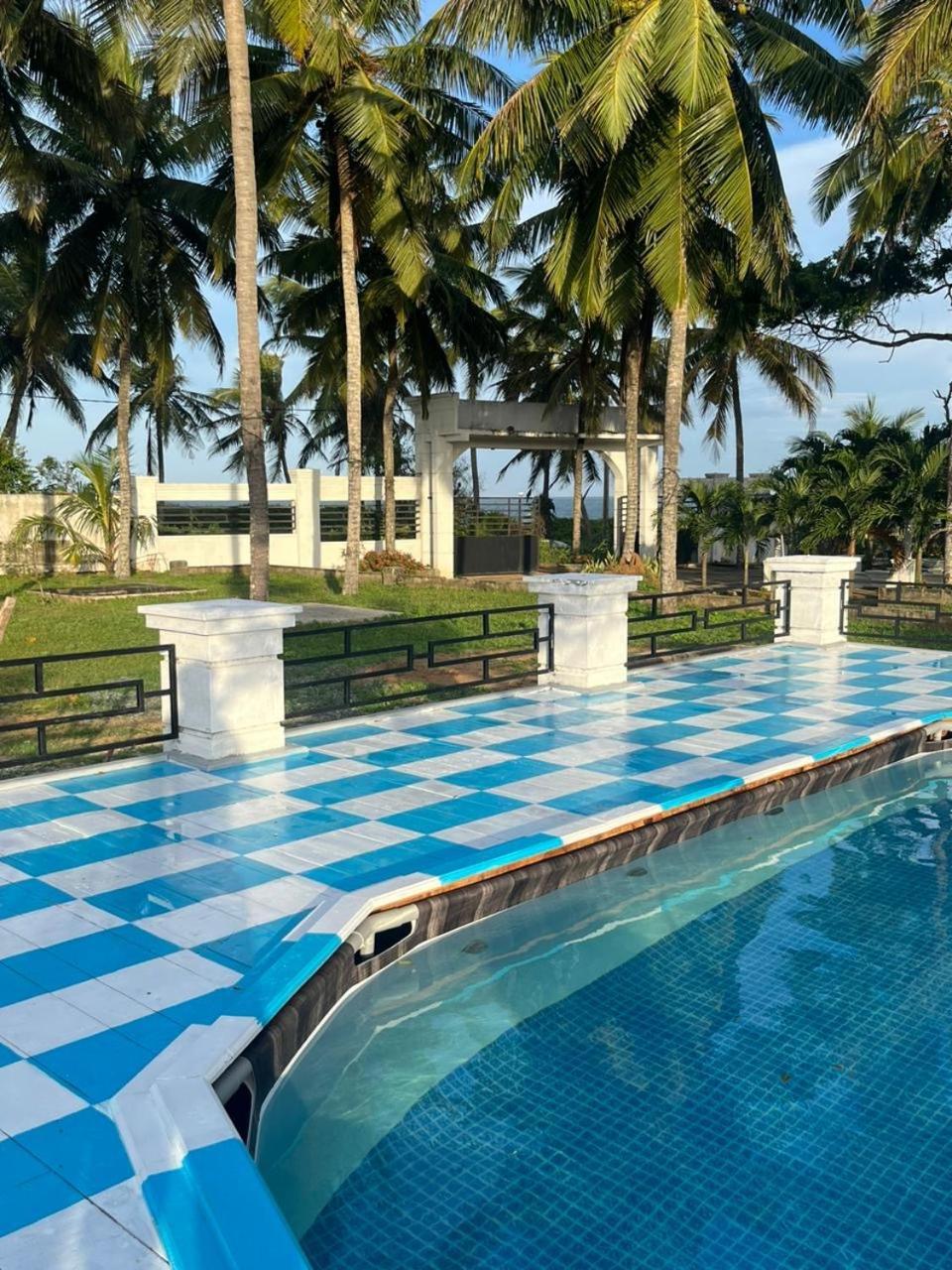 Ceylonta Beach Resort And Spa Hambantota Exterior photo