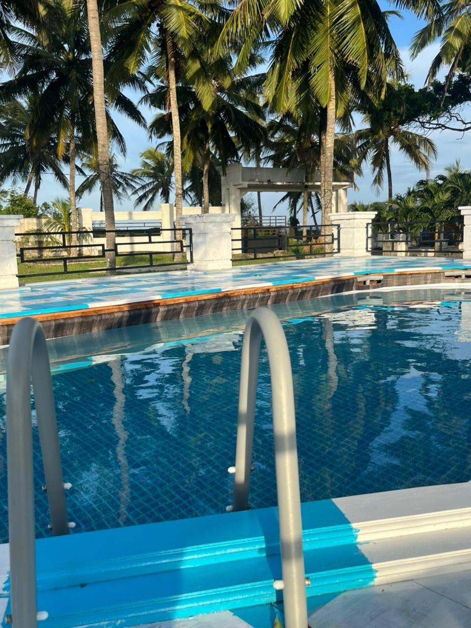 Ceylonta Beach Resort And Spa Hambantota Exterior photo