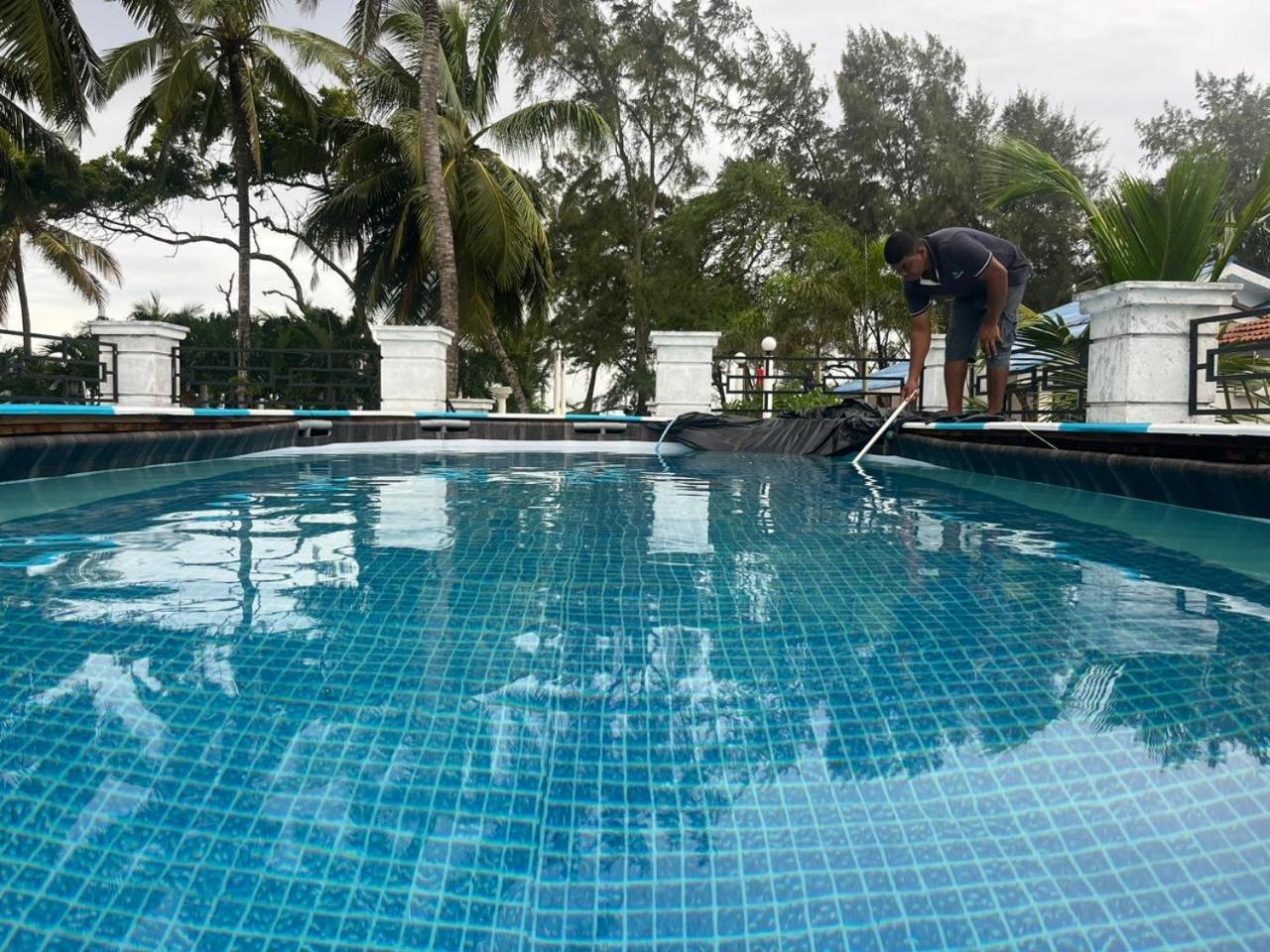 Ceylonta Beach Resort And Spa Hambantota Exterior photo